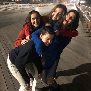 Meet your Posher, Nicole